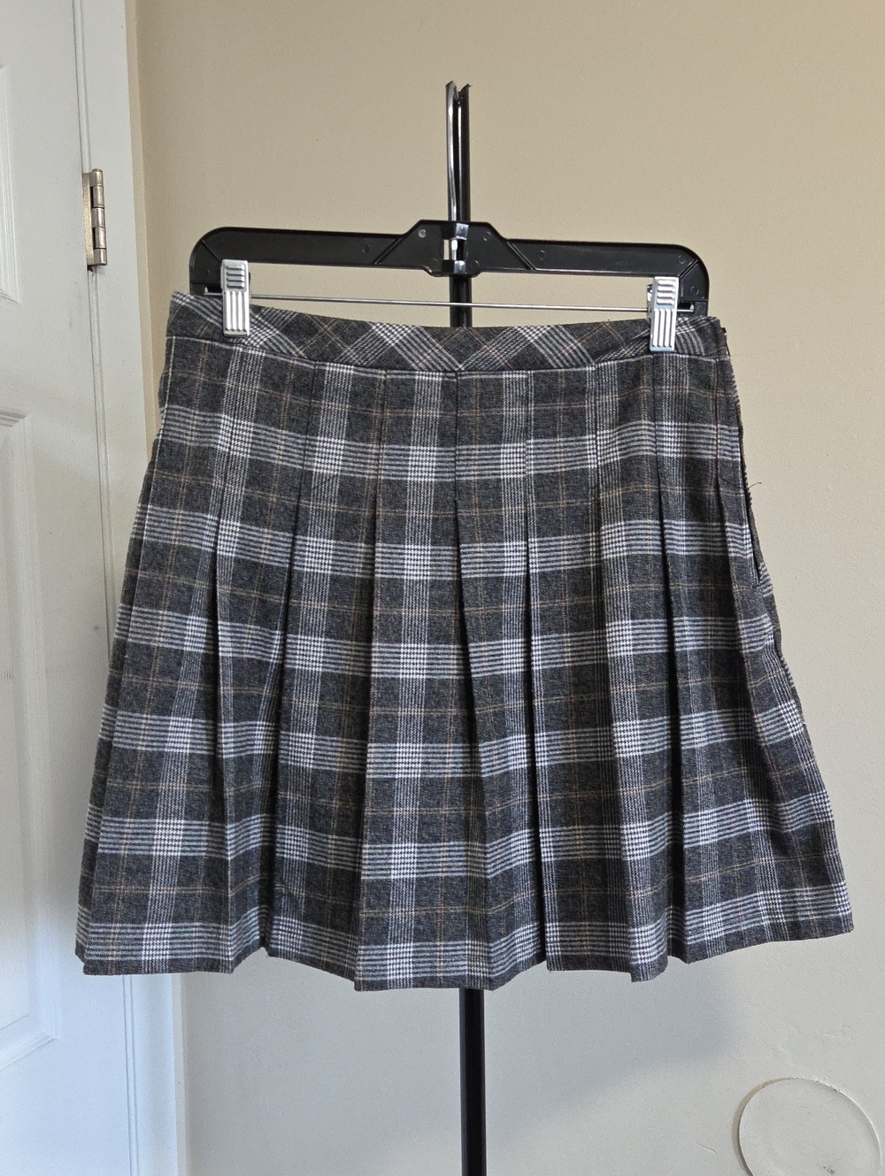 Calista Pleated Plaid Mini Skirt in Gray